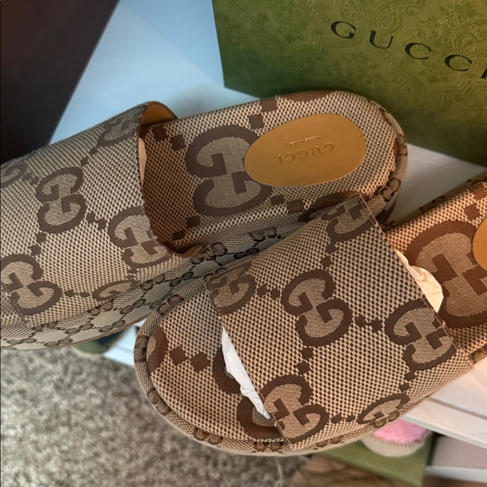 Gucci Women's platform slide sandal; S 39 - Picture 8 of 9